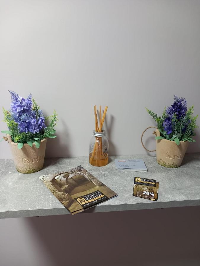 לינה וארוחת בוקר נאפולי Greth House מראה חיצוני תמונה