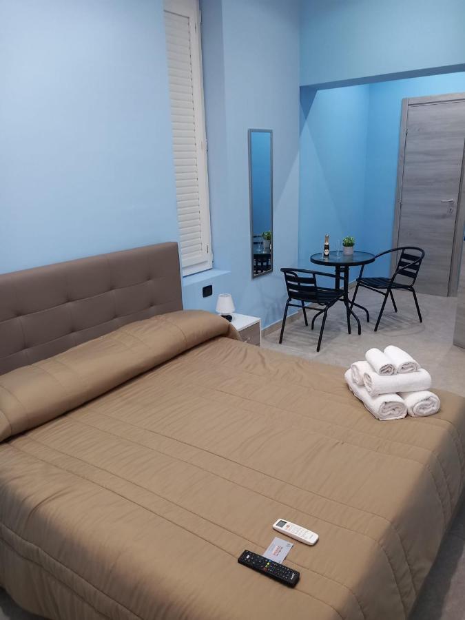 לינה וארוחת בוקר נאפולי Greth House מראה חיצוני תמונה