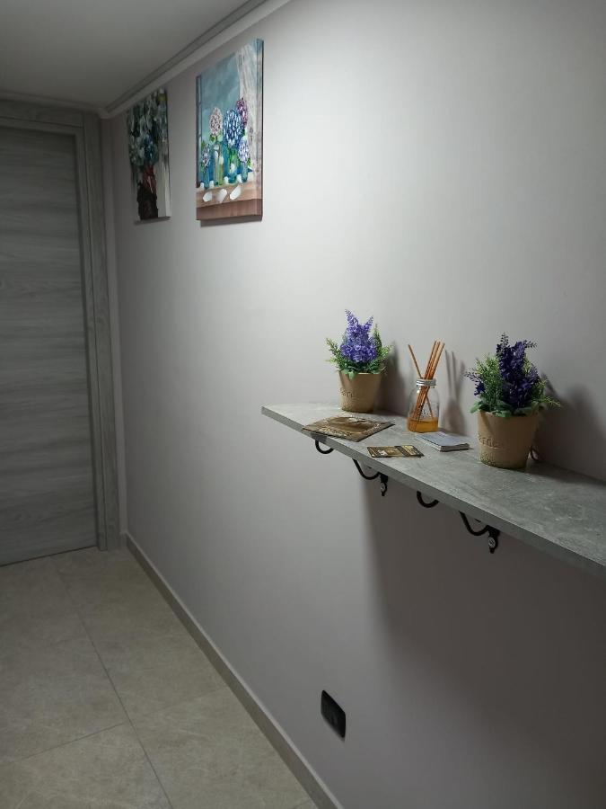 לינה וארוחת בוקר נאפולי Greth House מראה חיצוני תמונה